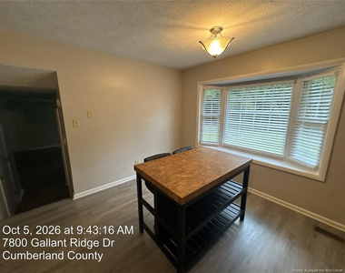 7800 Gallant Ridge Drive - Photo Thumbnail 8