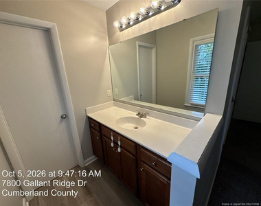 7800 Gallant Ridge Drive - Photo Thumbnail 14
