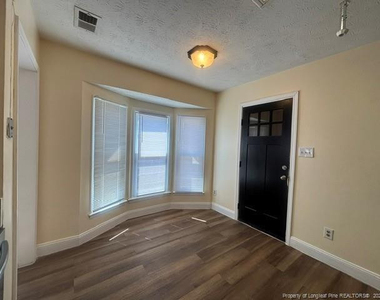 6800 Winchester Street - Photo Thumbnail 4