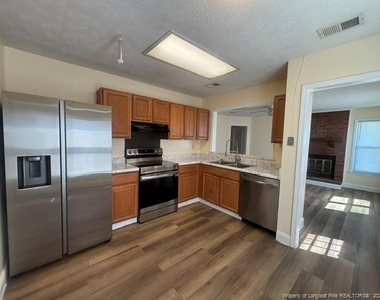 6800 Winchester Street - Photo Thumbnail 3