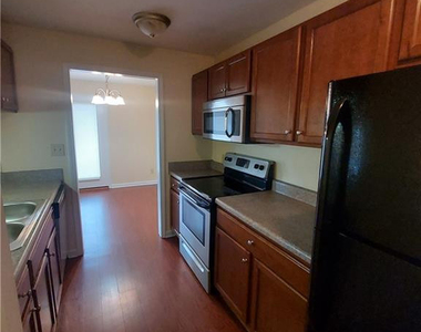 661 Bartons Landing Place - Photo Thumbnail 13