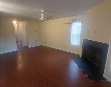 661 Bartons Landing Place - Photo Thumbnail 4