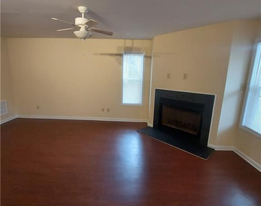 661 Bartons Landing Place - Photo Thumbnail 7
