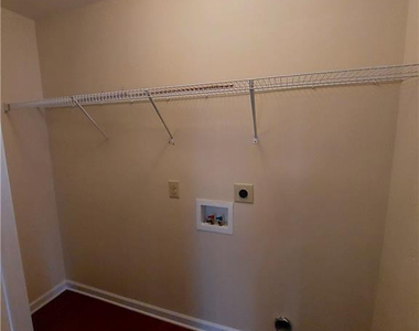 661 Bartons Landing Place - Photo Thumbnail 10