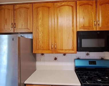 815 S Cypress Court - Photo Thumbnail 10