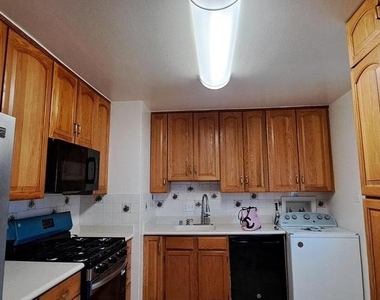 815 S Cypress Court - Photo Thumbnail 12