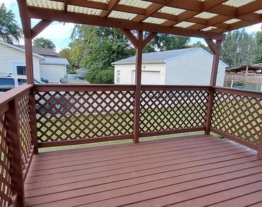 815 S Cypress Court - Photo Thumbnail 89