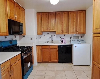 815 S Cypress Court - Photo Thumbnail 13