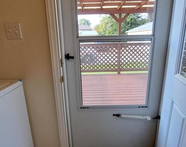 815 S Cypress Court - Photo Thumbnail 30