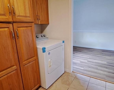 815 S Cypress Court - Photo Thumbnail 19