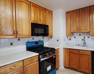 815 S Cypress Court - Photo Thumbnail 21