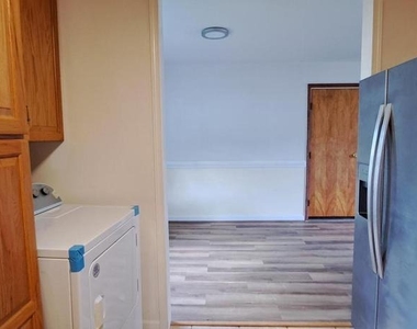 815 S Cypress Court - Photo Thumbnail 16