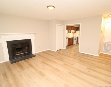 3901 Lexington Drive - Photo Thumbnail 1