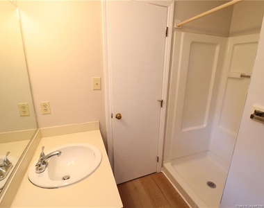 3901 Lexington Drive - Photo Thumbnail 17
