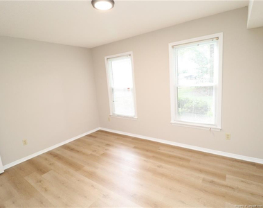 3901 Lexington Drive - Photo Thumbnail 18