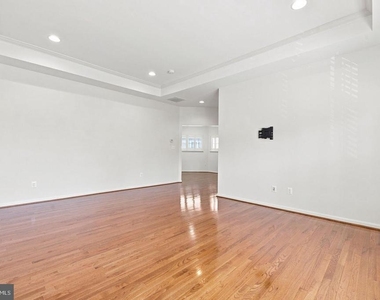 42717 Explorer Drive - Photo Thumbnail 31