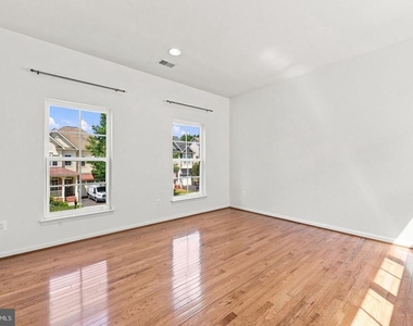 42717 Explorer Drive - Photo Thumbnail 25