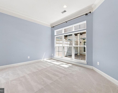 42717 Explorer Drive - Photo Thumbnail 10