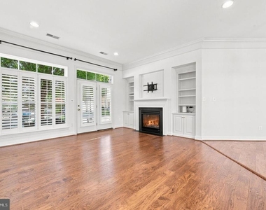 42717 Explorer Drive - Photo Thumbnail 16
