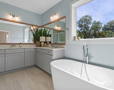 217 Tumbling River Drive - Photo Thumbnail 40