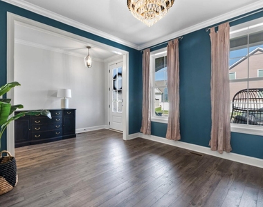 217 Tumbling River Drive - Photo Thumbnail 8