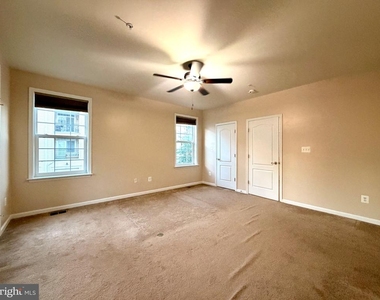 22691 Verde Gate Terrace - Photo Thumbnail 28