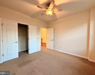 22691 Verde Gate Terrace - Photo Thumbnail 17