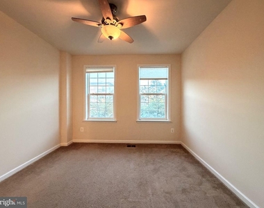22691 Verde Gate Terrace - Photo Thumbnail 16