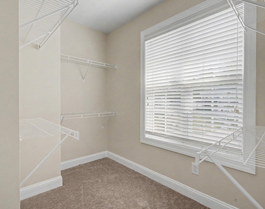 433 Holly Thorn Trace - Photo Thumbnail 21