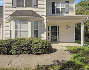 433 Holly Thorn Trace - Photo Thumbnail 2