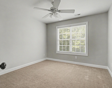 433 Holly Thorn Trace - Photo Thumbnail 25