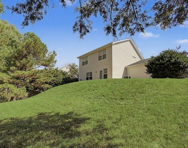 433 Holly Thorn Trace - Photo Thumbnail 33