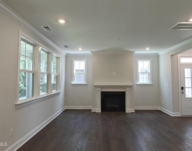 1730 Alpine Summer Lane - Photo Thumbnail 3
