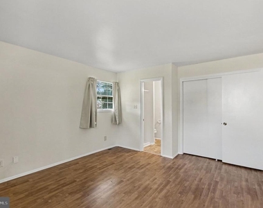 4435 Willow Tree Lane - Photo Thumbnail 17