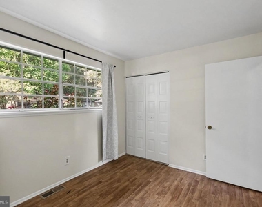 4435 Willow Tree Lane - Photo Thumbnail 11