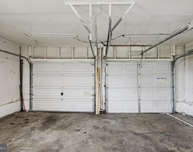 4435 Willow Tree Lane - Photo Thumbnail 21