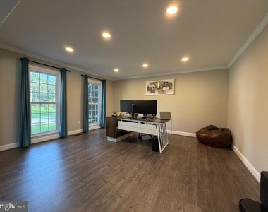 8312 Ivy Green Road - Photo Thumbnail 23