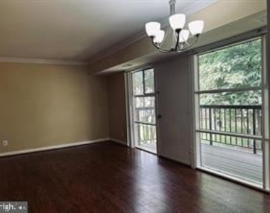 4945 Americana Drive - Photo Thumbnail 14