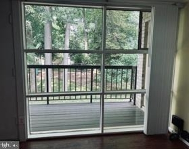 4945 Americana Drive - Photo Thumbnail 3