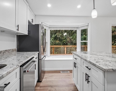 6606 Birchleigh Way - Photo Thumbnail 20