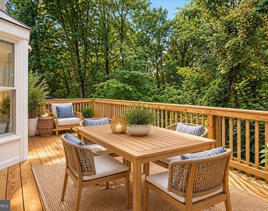 6606 Birchleigh Way - Photo Thumbnail 5