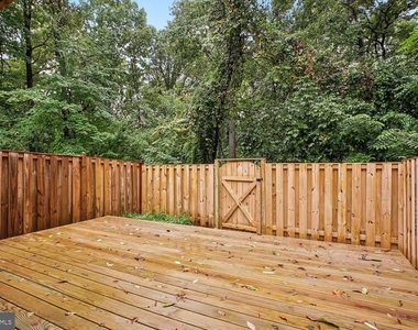 6606 Birchleigh Way - Photo Thumbnail 39