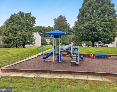 6606 Birchleigh Way - Photo Thumbnail 49