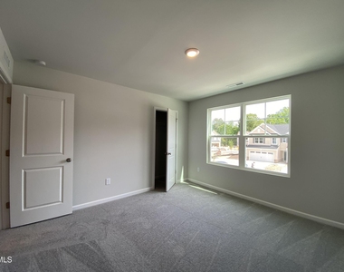 193 Tumbling Rock Way - Photo Thumbnail 22