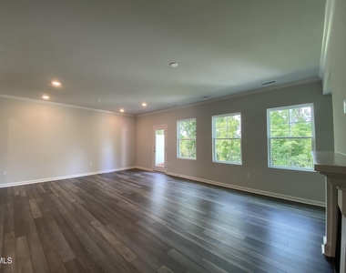 193 Tumbling Rock Way - Photo Thumbnail 11