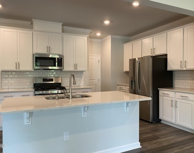 193 Tumbling Rock Way - Photo Thumbnail 6