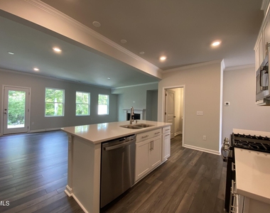 193 Tumbling Rock Way - Photo Thumbnail 8