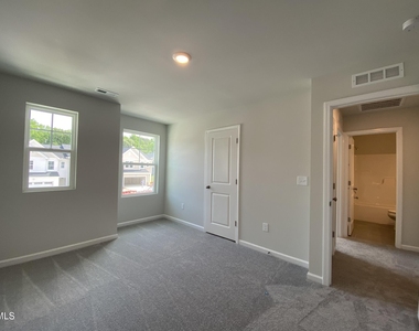193 Tumbling Rock Way - Photo Thumbnail 21