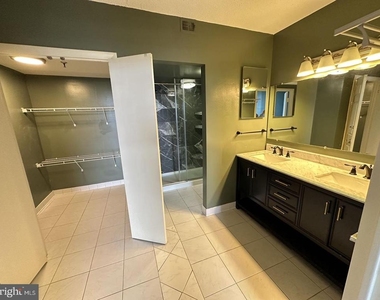 3709 S George Mason Drive - Photo Thumbnail 17