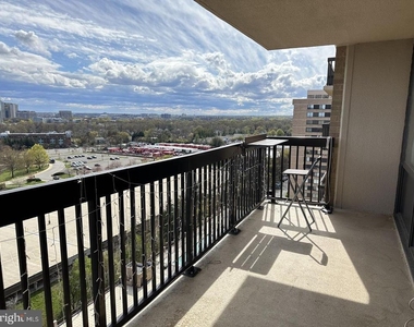 3709 S George Mason Drive - Photo Thumbnail 25